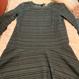 Loft black and white mid sleeve dress size S